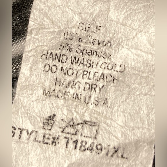 White Birch Striped Top Long Sleeve Open Back Size Small - Picture 6 of 6